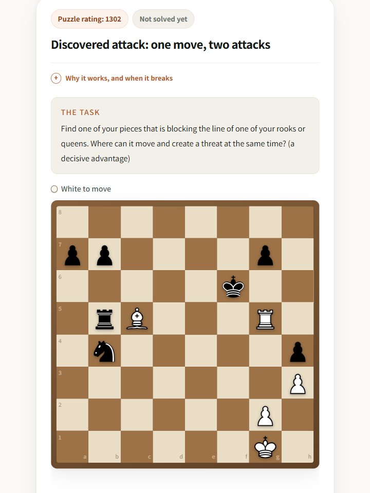 An idea page in the course: a rating chip, a solved chip, the task, and a full chessboard.